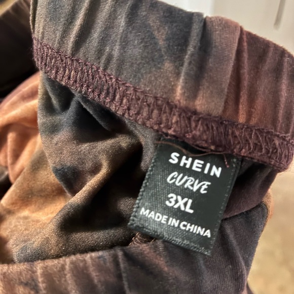 Cutout Pants - Picture 7 of 7